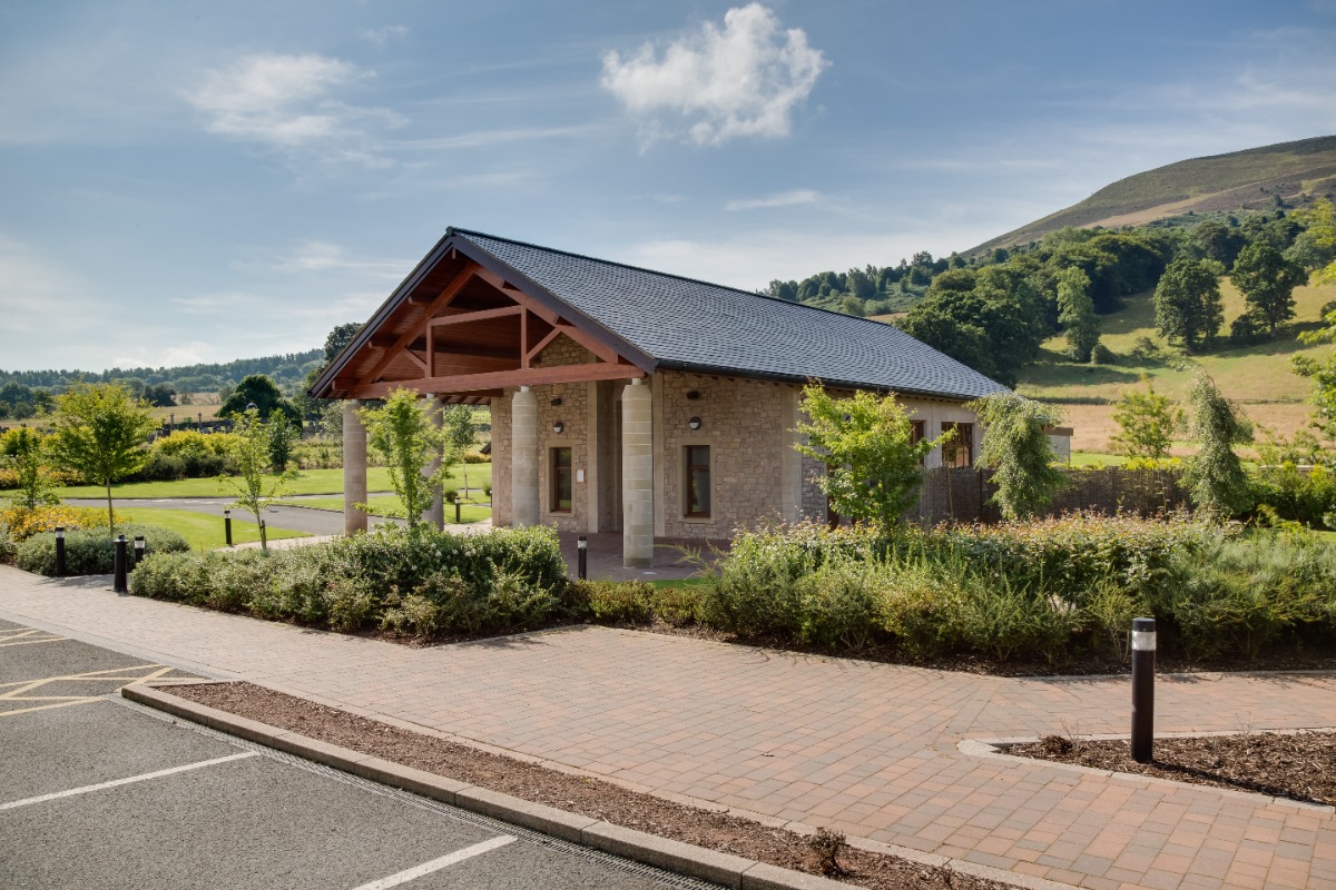 Read more about the article Scotland inspector praises Borders Crematorium team for ‘first class service’ during pandemic
